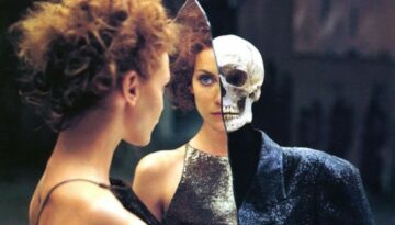 Nadja_con_scheletro_Richard-Avedon-2 Nadja_con_scheletro_Richard-Avedon-2
